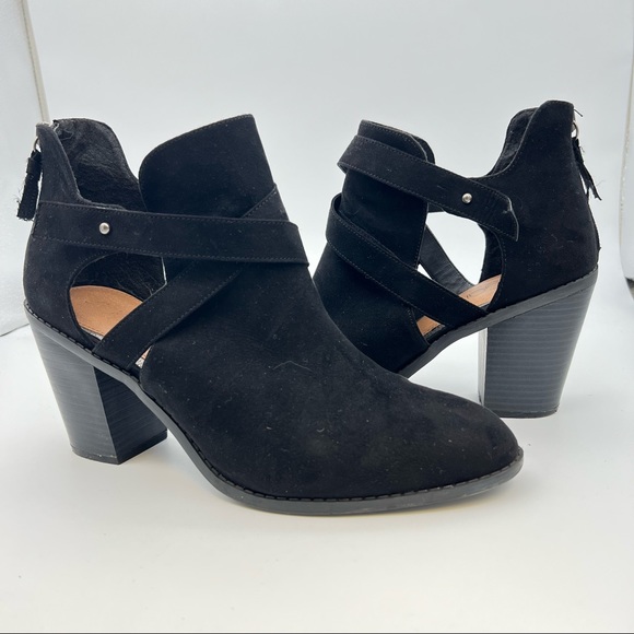 Sugar Shoes - Sugar from Belk Heeled Vegan Leather Cut Out Booties Ladies’s 11